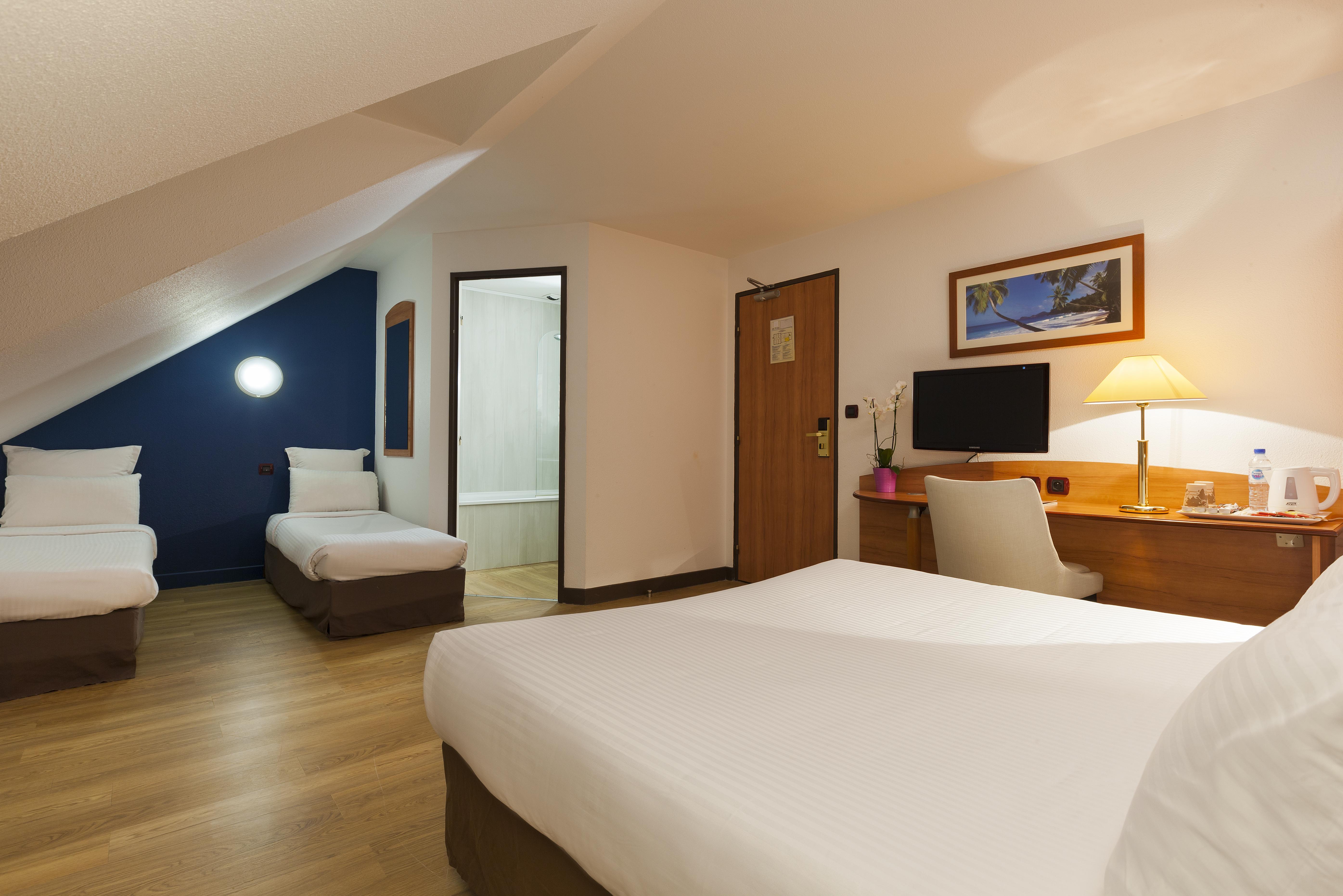 Comfort Hotel Evreux Ngoại thất bức ảnh