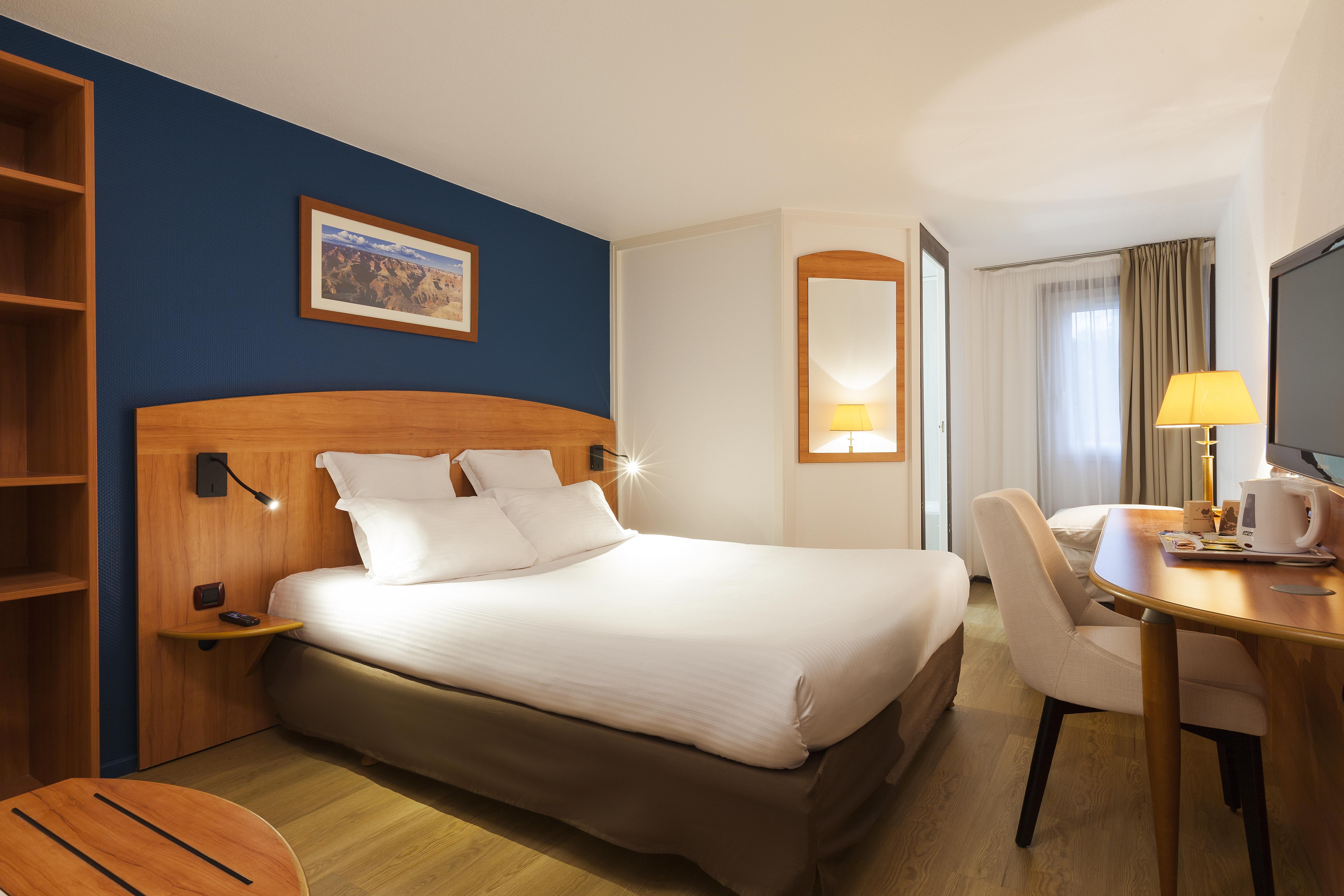 Comfort Hotel Evreux Ngoại thất bức ảnh