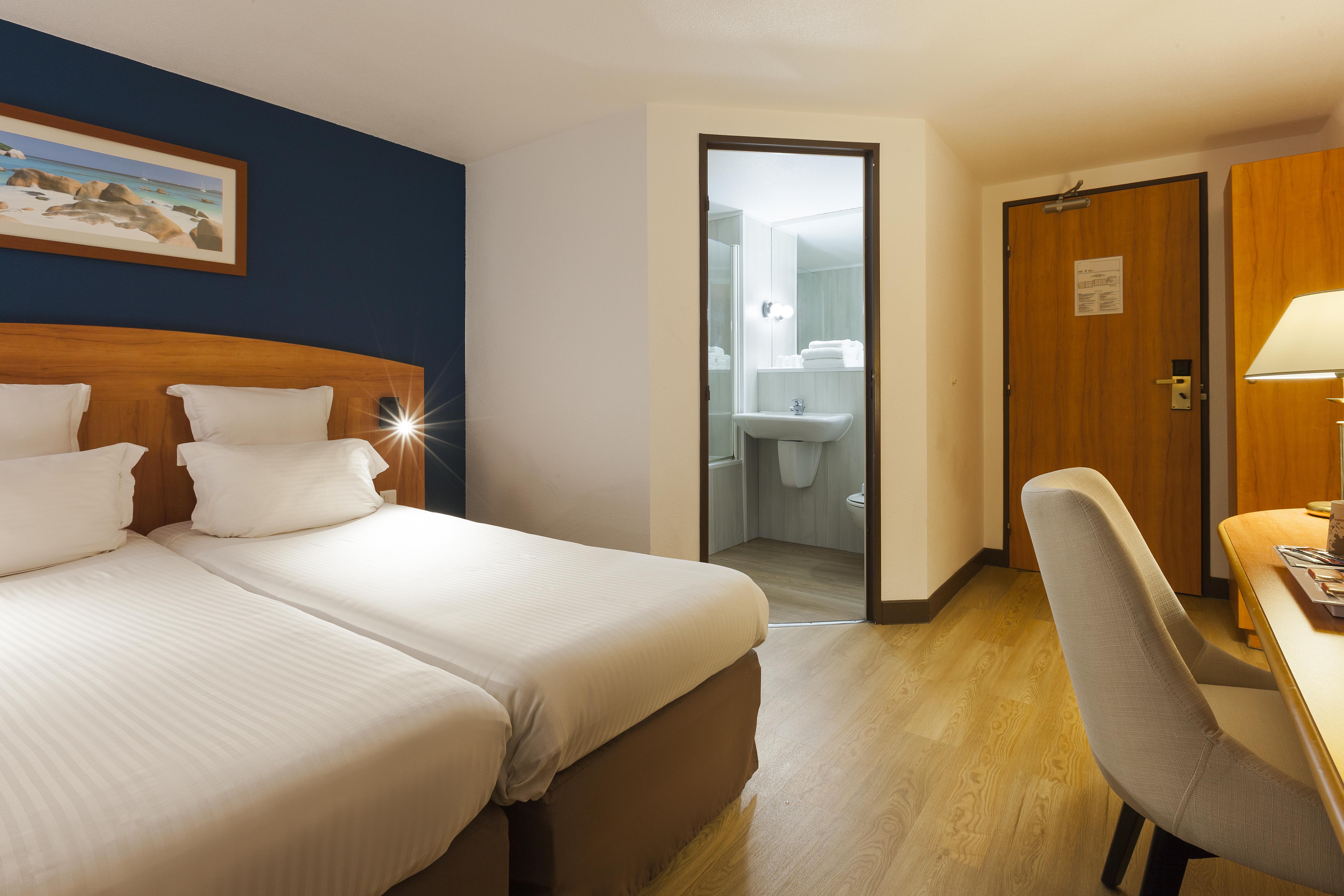Comfort Hotel Evreux Ngoại thất bức ảnh