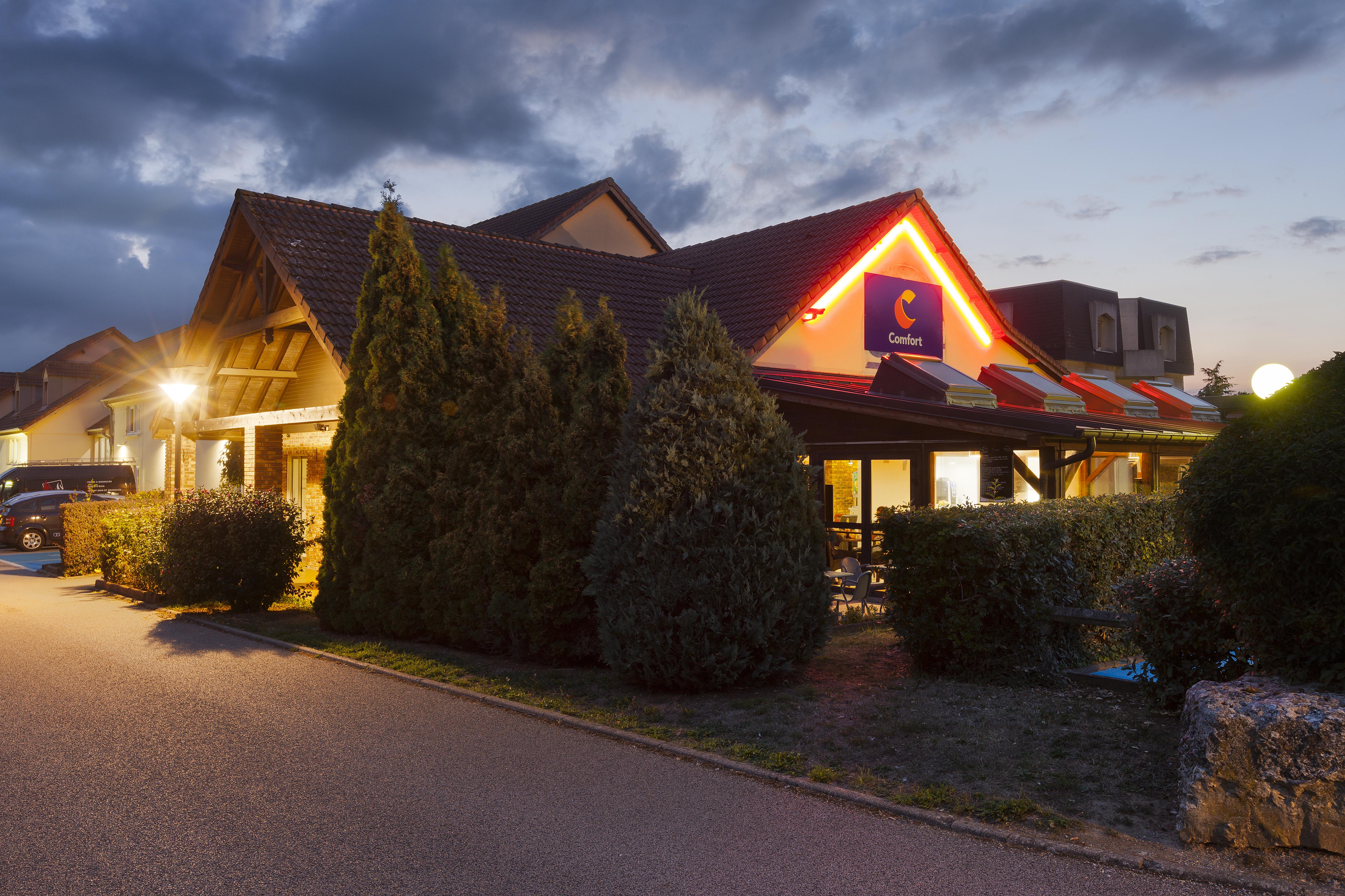 Comfort Hotel Evreux Ngoại thất bức ảnh